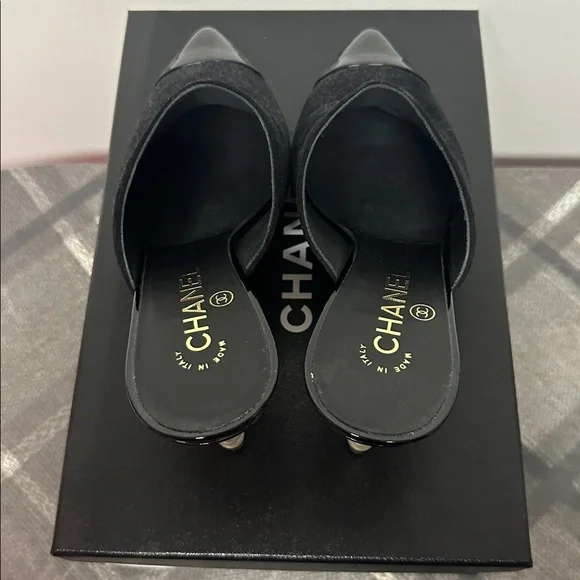 Chanel Black Suede & Patent Leather Mules – Size 40 (With Box) - Picture 7 of 8